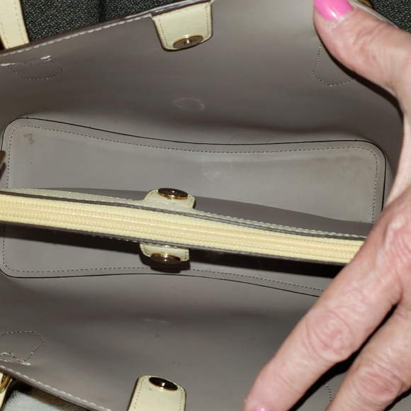 EUC KATE SPADE HARPER TOTE IN BUTTER - Picture 5 of 6